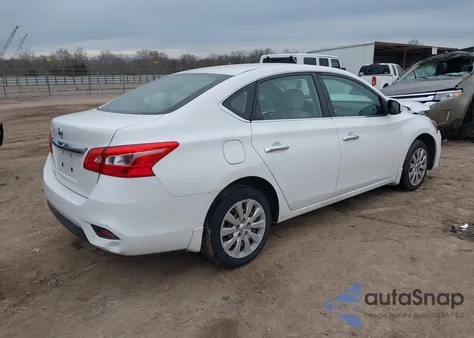 2017 Nissan Sentra S z USA, uszkodzony, nr VIN 3N1AB7AP1HY318930